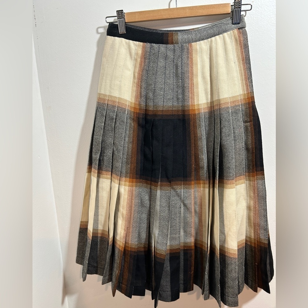 Vintage Highland Queen reversible Plaid wool Skirt